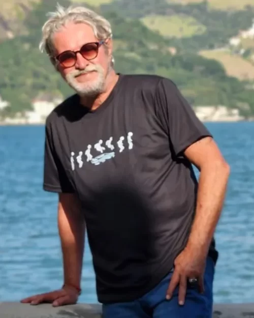 T-SHIRT MOVIMENTO PRETA - Imagem 3