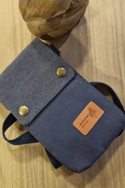 MINI POCHETE DE LONA AZUL