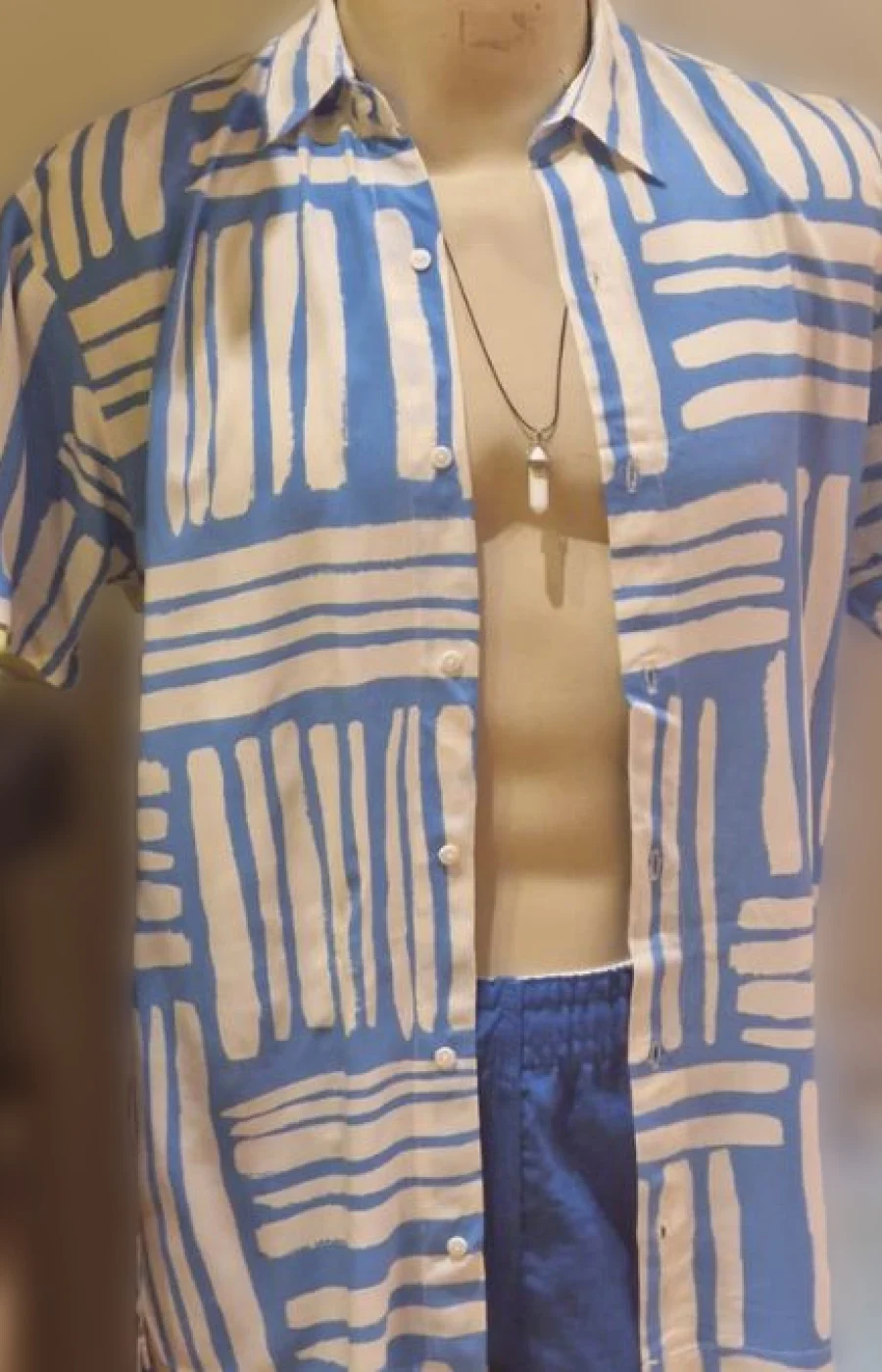 Camisa de viscose digital com estampa azul